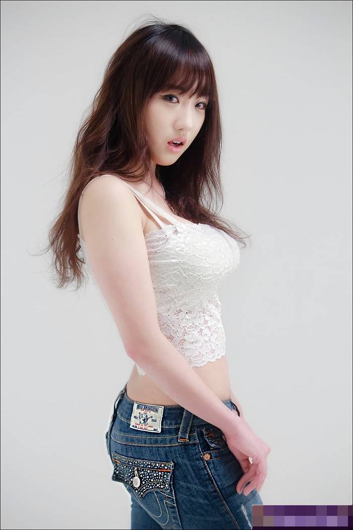girl boobs Korean