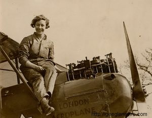 Why airlines need more female pilots to take to the skies